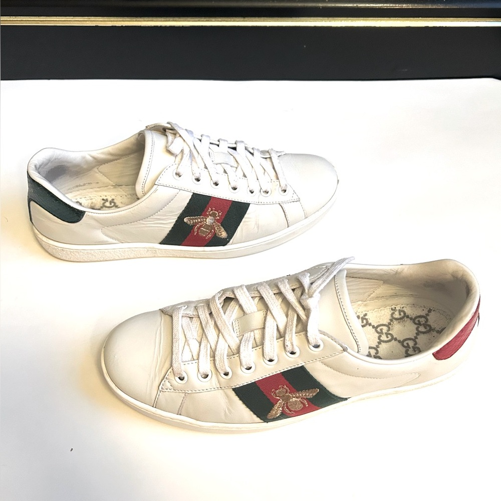 MEN'S ACE  BEE EMBROIDERED SNEAKERS